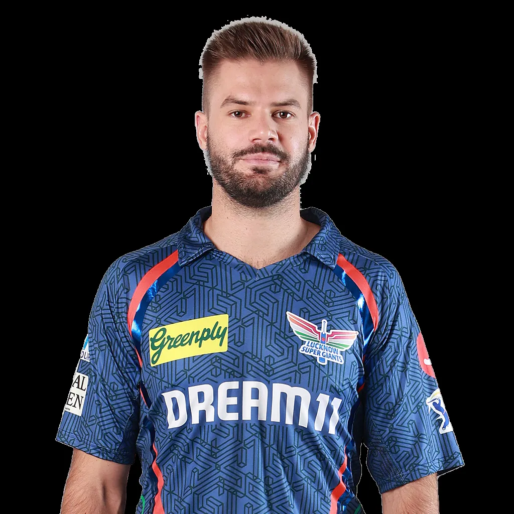 Akshat Raghuwanshi Makes IPL Debut Against Rohit Sharma