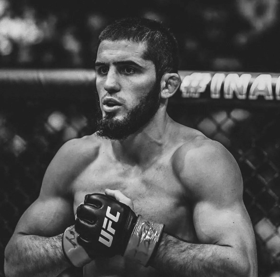 Islam makhachev: Carlos Prates Emerges as a Contender for ‘s Title