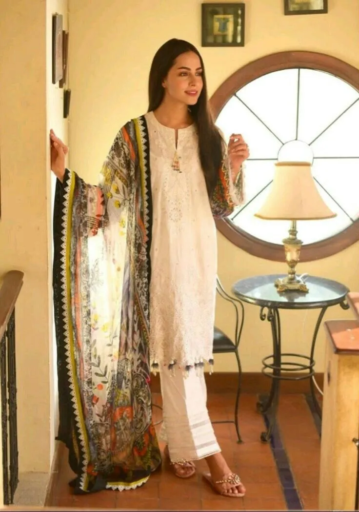 Nimra Khan Announces Second Marriage in Paris