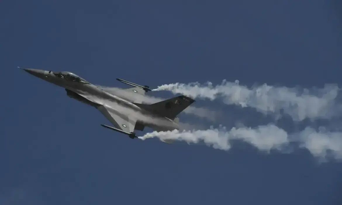Northrop grumman f-16 contract