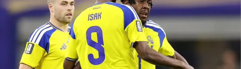 Japan 1-1 Sweden: Both sides through to last 32 of World Cup after draw