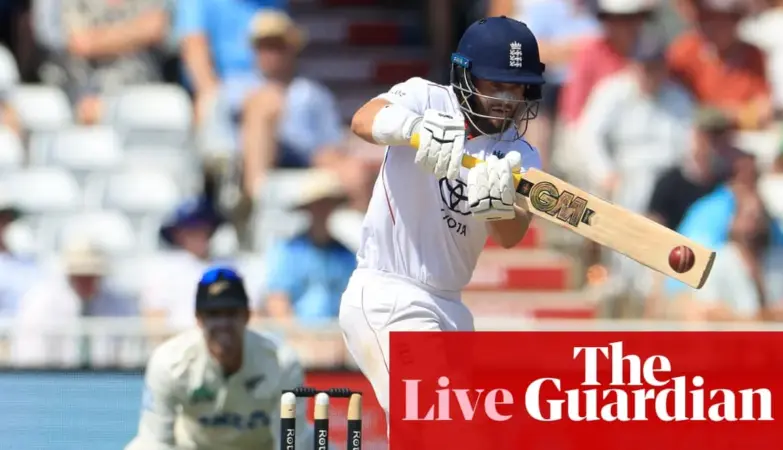 England vs New Zealand: Ben Duckett and Ben Stokes haul hosts back into third Test