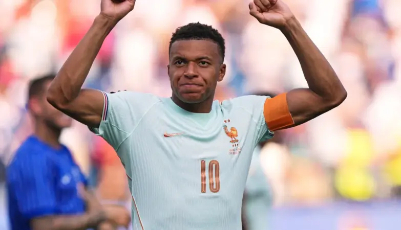 France’s Kylian Mbappe plays down ‘minor ankle injury’ after exiting Morocco game: ‘I’m completely fine’ - The Athletic - The New York Times