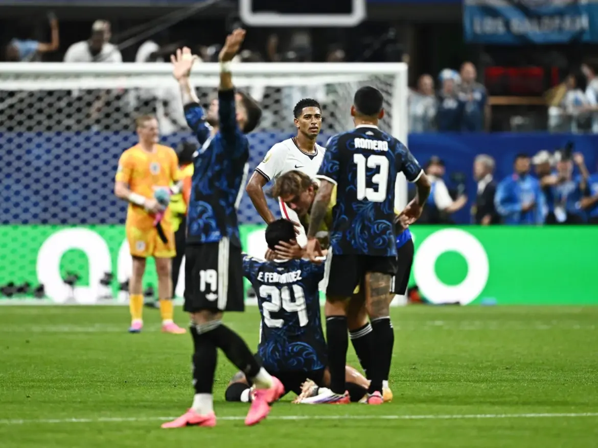 Atlanta: Argentina stages late comeback to defeat England in World Cup semi-final