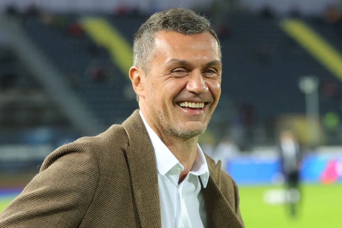 EMPOLI, ITALY - OCTOBER 01: Paolo Maldini of AC Milan looks on during the Serie A match between Empoli FC and AC MIlan at Stadio Carlo Castellani on October 1, 2022 in Empoli, Italy. (Photo by Gabriele Maltinti/Getty Images)